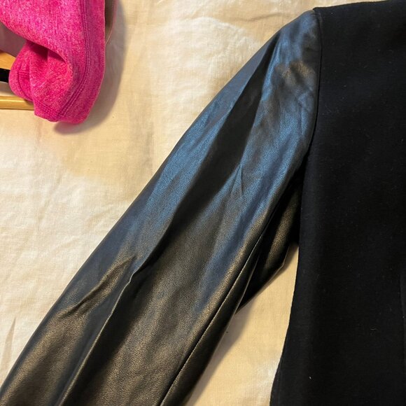 Babaton Black Wool-Cashmere Blazer with Faux Leather Sleeves (Size XS/2) - Picture 2 of 4